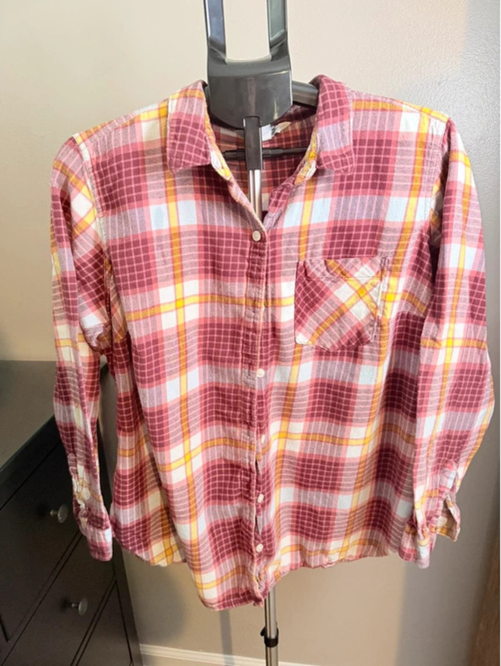 Old Navy The Classic Shirt 1X Plus Pink Burgundy Plaid Flannel Button Down